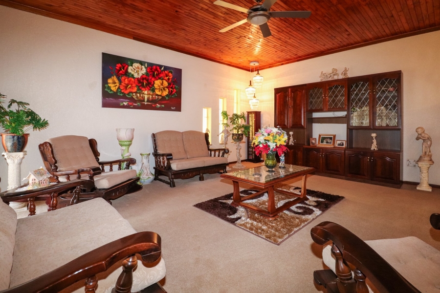 3 Bedroom Property for Sale in Flamwood North West